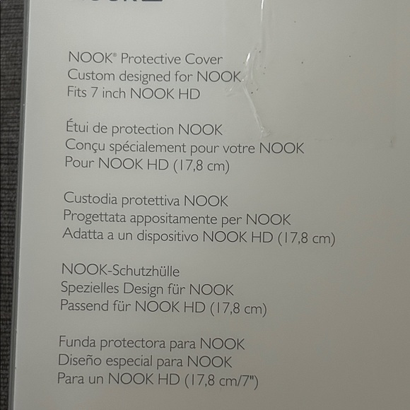 Lilly Pulitzer Pink and Green Floral Nook HD Cover - Picture 3 of 3